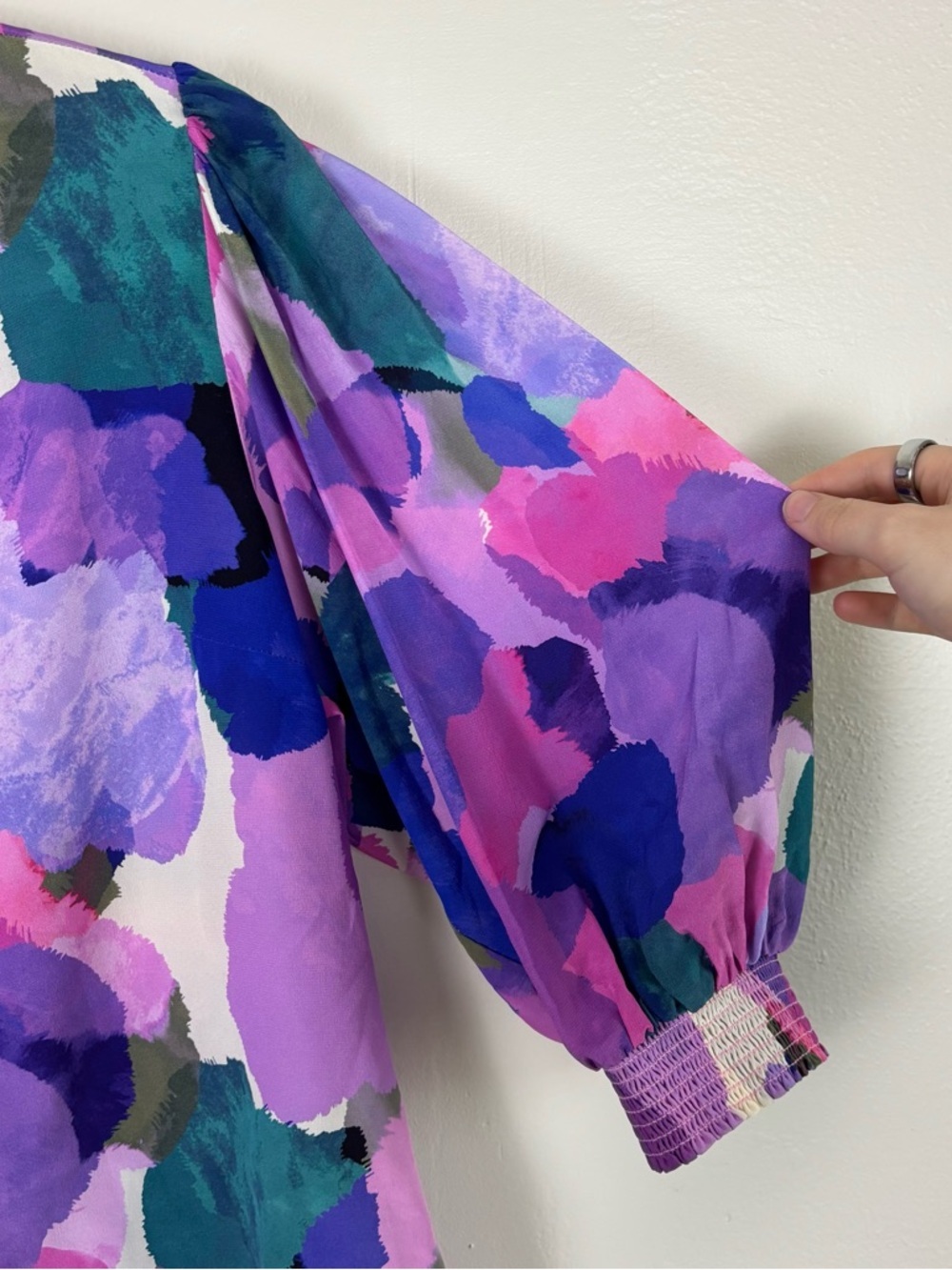Tyler Boe Krista 100% Silk Watercolor Blouse Women’s Size Large 3/4 Sleeve - Picture 3 of 8